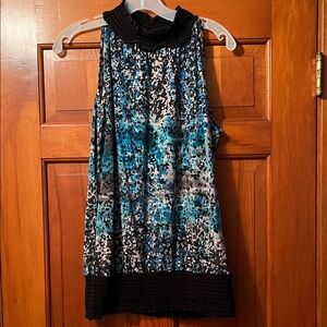 Susan Lawrence Blue and Black Sleeveless Top
